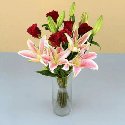 Read more about the article Balloon & Flower Decorations